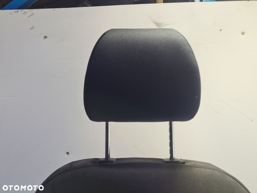 FOTEL KIEROWCY MERCEDES W169 - 2