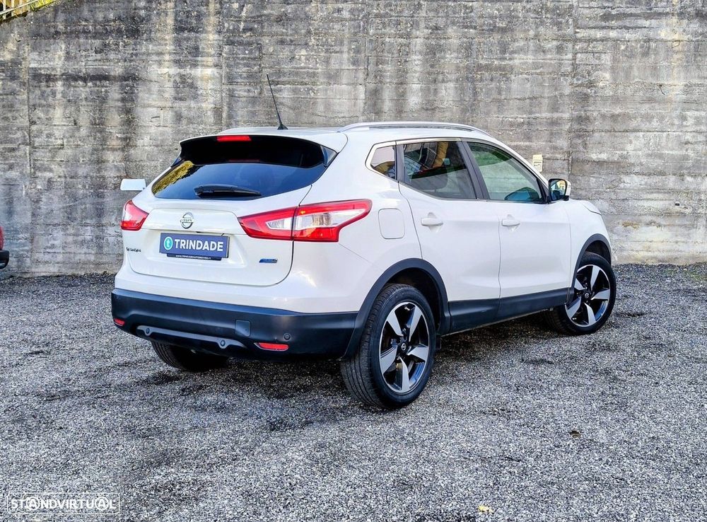 Nissan Qashqai 1.5 dCi N-Connecta - 33