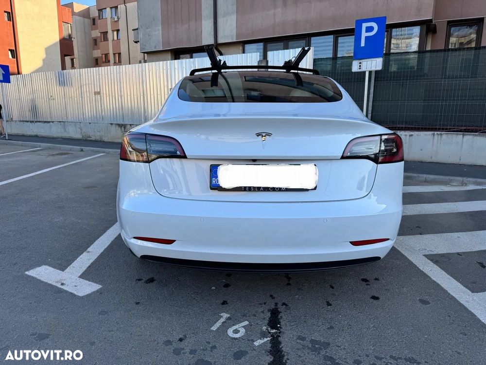 TESLA Model 3 2022 — imagine 6