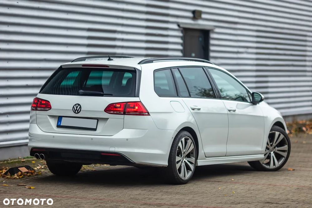 Volkswagen Golf 2.0 BlueTDI Cup - 17