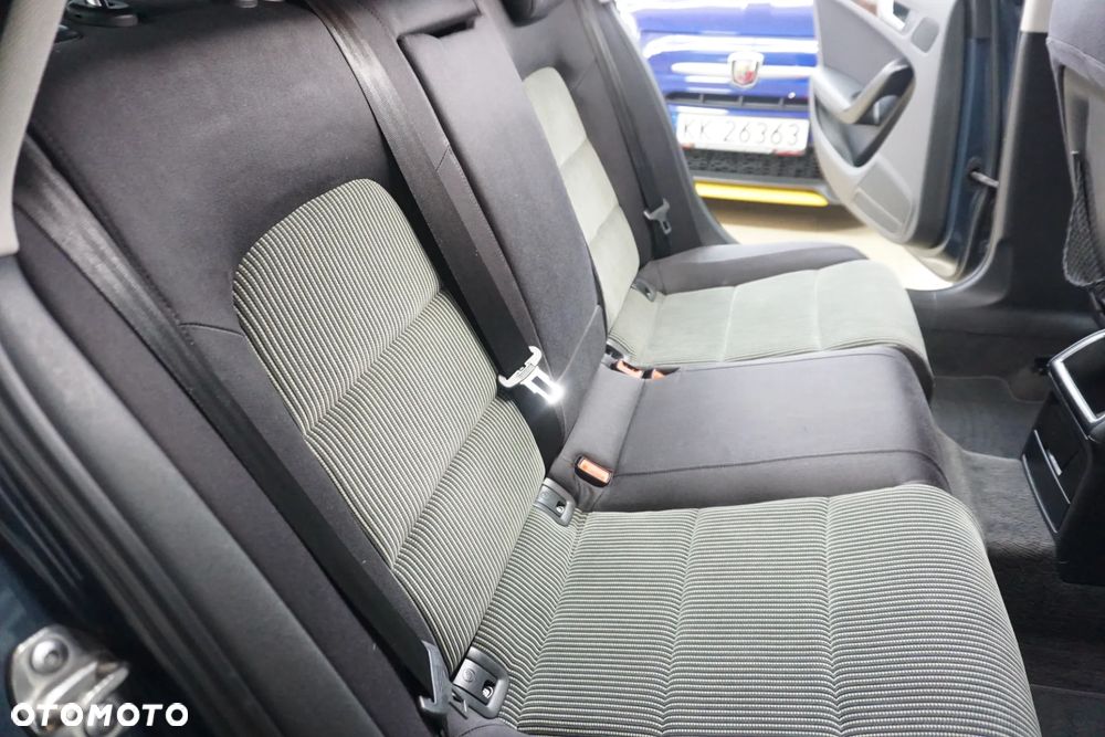 Audi A4 Avant 2.0 TDI - 28