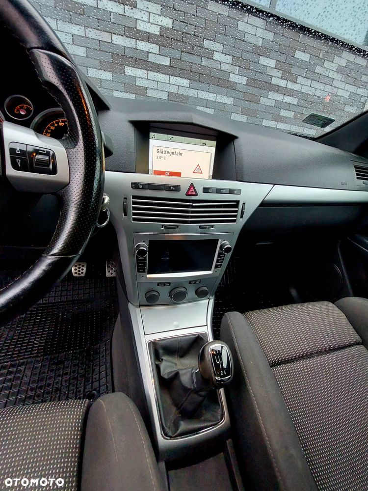 Opel Astra 1.8 Sport - 12