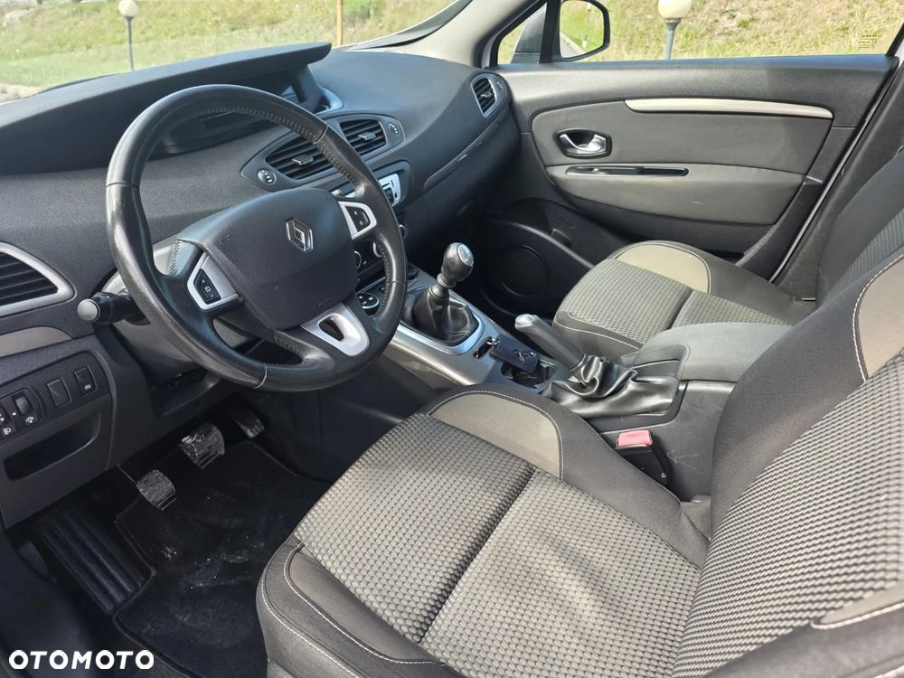 Renault Scenic - 15