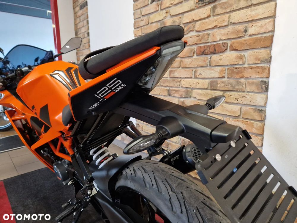 KTM RC 125 - 31