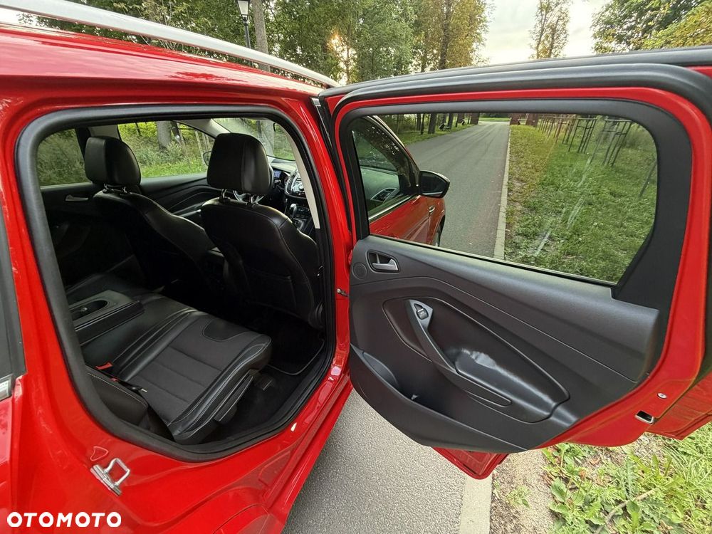 Ford Kuga - 28