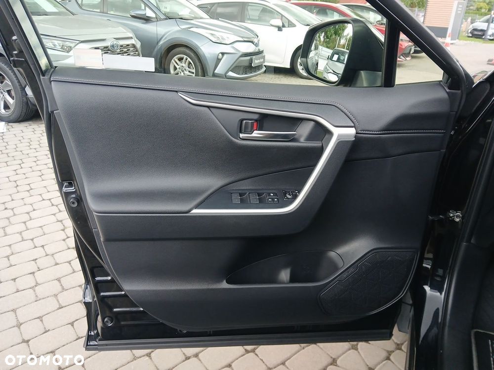 Toyota RAV4 - 22
