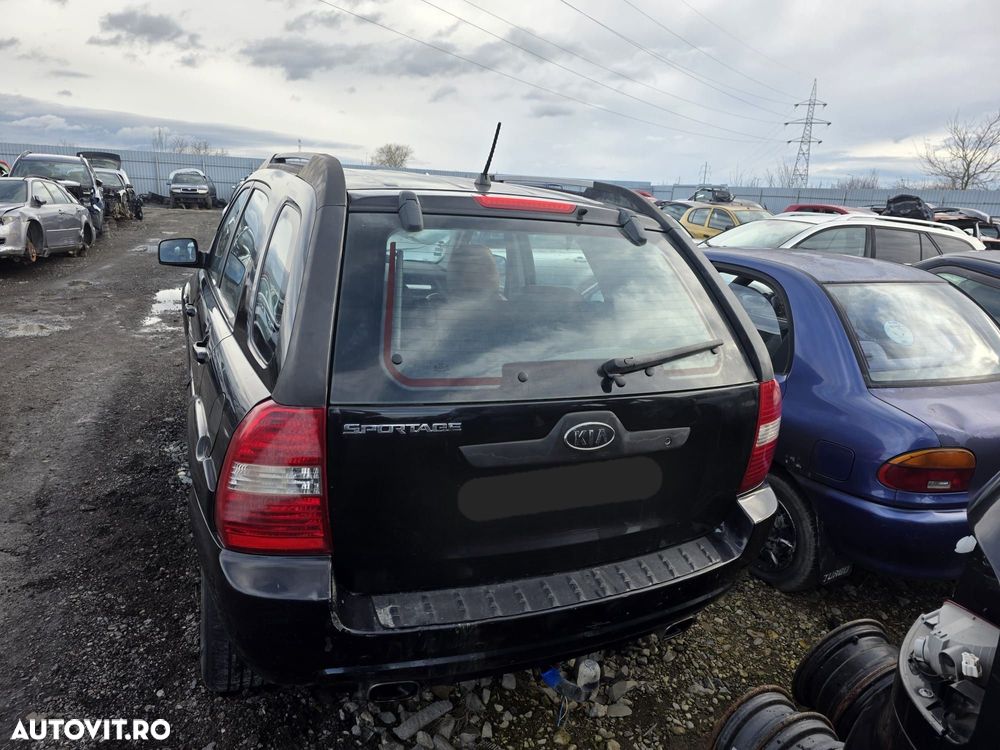 Dezmembram Kia Sportage 2007 2.0crdi Euro 4 Manual 4x4 - 4