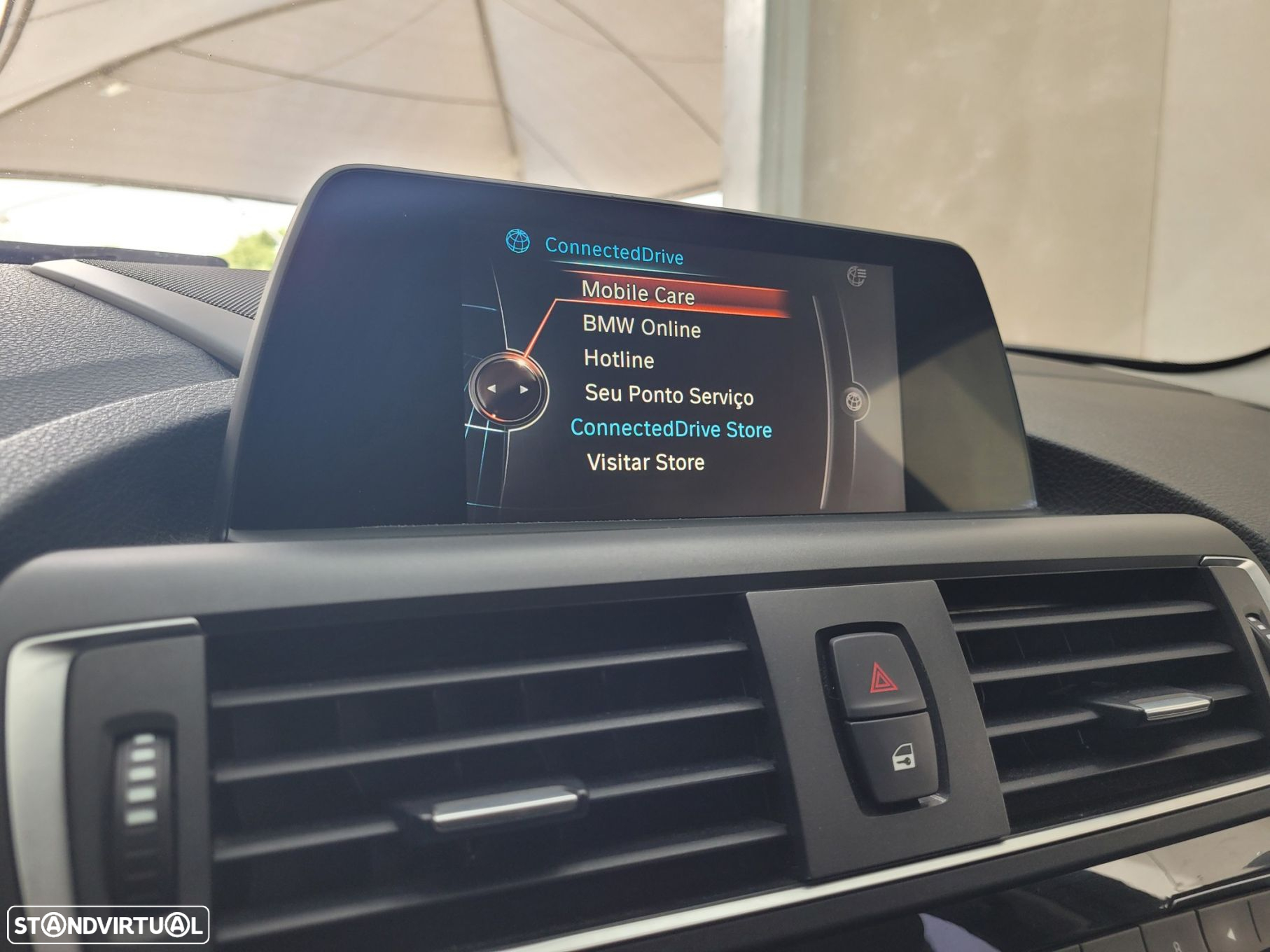 BMW 116 d Line Urban - 32