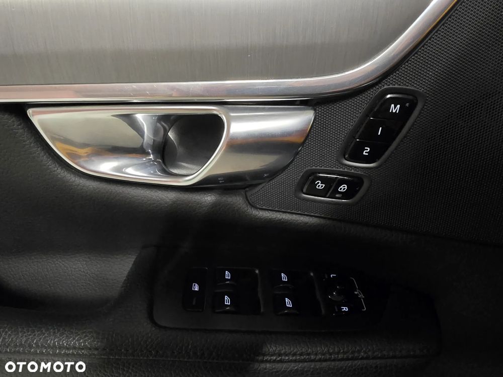 Volvo S90 D4 Geartronic Momentum - 9