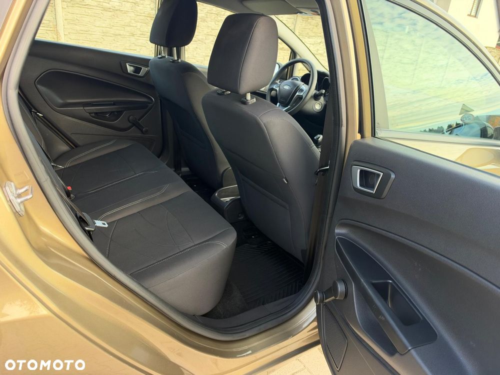 Ford Fiesta 1.6 TDCi SYNC Edition - 14