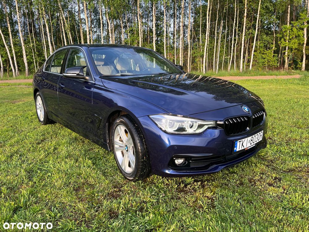 BMW Seria 3 330i xDrive Sport Line - 4