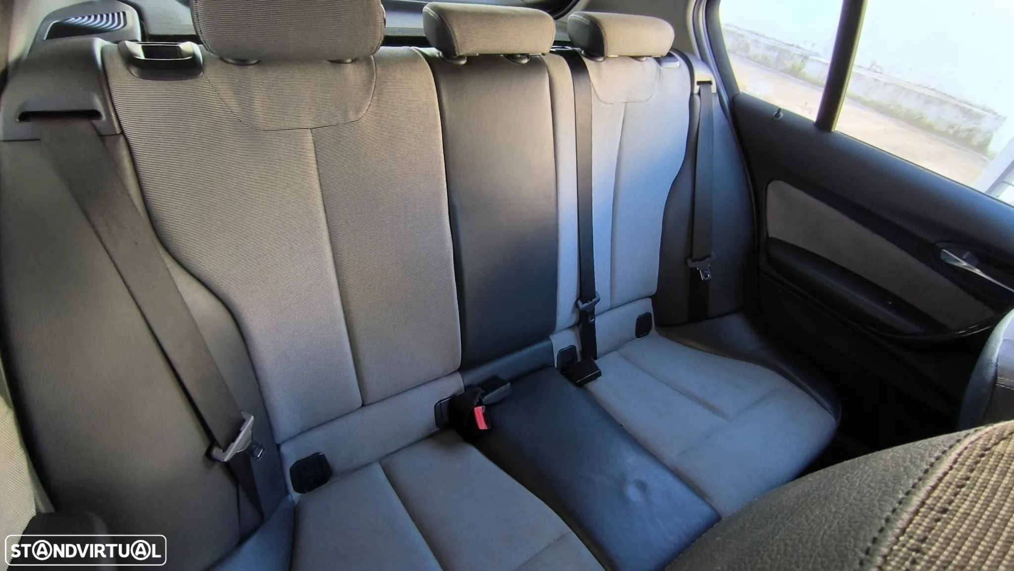 BMW 116 d EDynamics Line Urban - 28