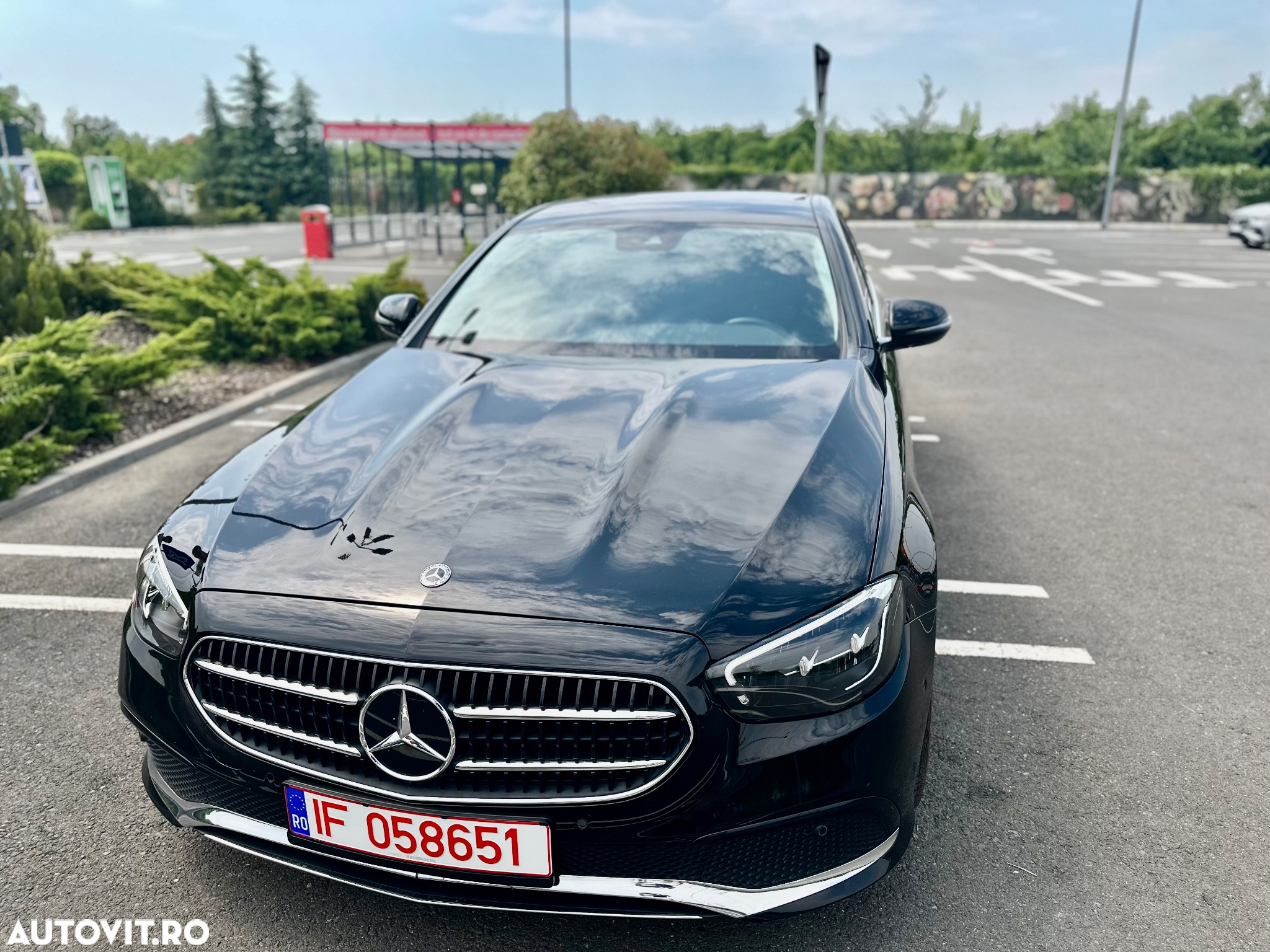 Mercedes-Benz E 220 d T 9G-TRONIC - 2