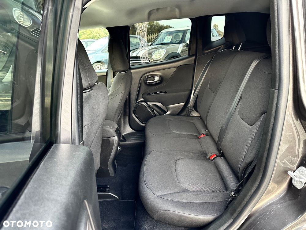 Jeep Renegade 1.3 T-GDI Automatik Longitude - 23