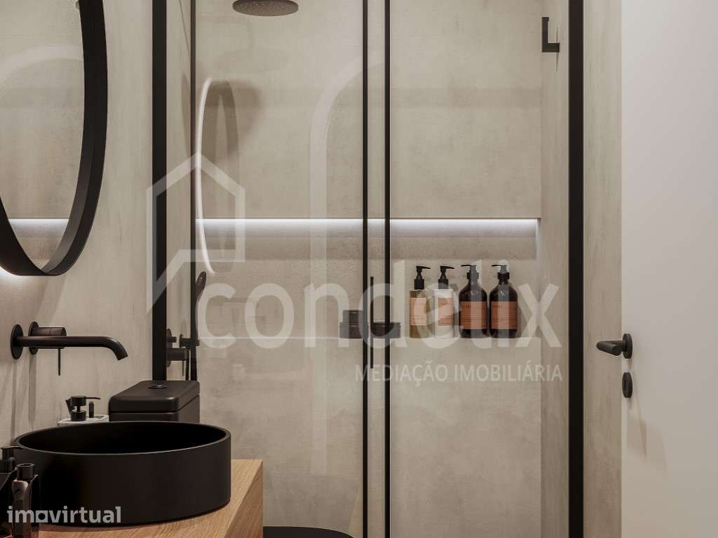 Apartamento T0 com terraço no Bonfim - Grande imagem: 3/56