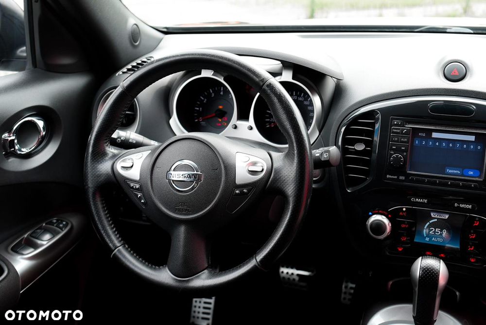 Nissan Juke 1.6 T Tekna 4x4 - 11