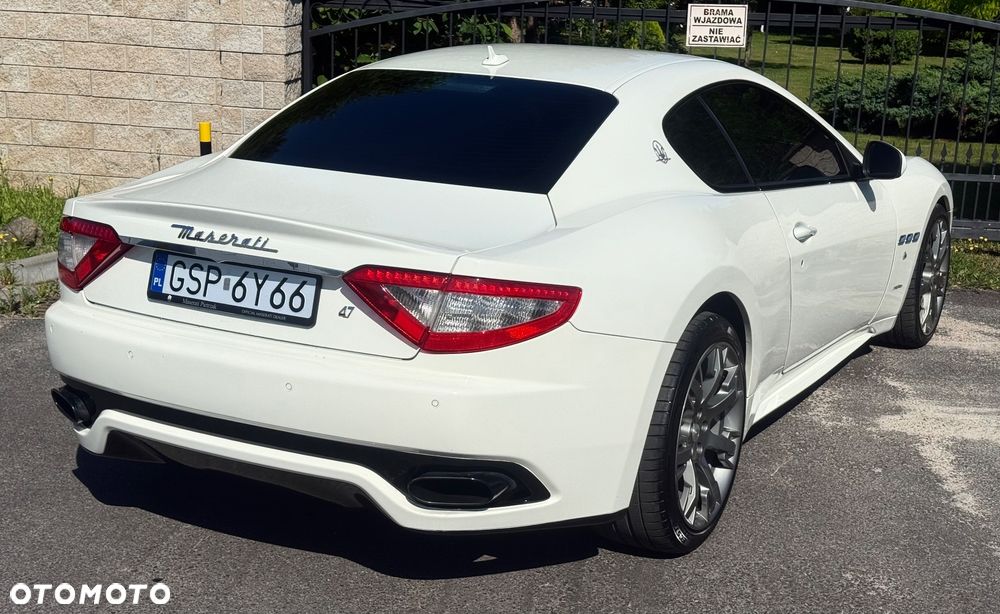 Maserati GranTurismo S Automatik - 8