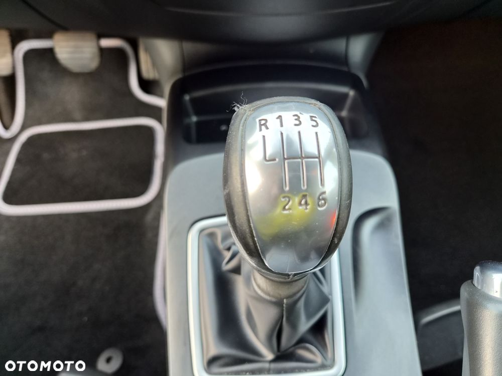 Renault Laguna 2.0 dCi Monaco GP2 - 27