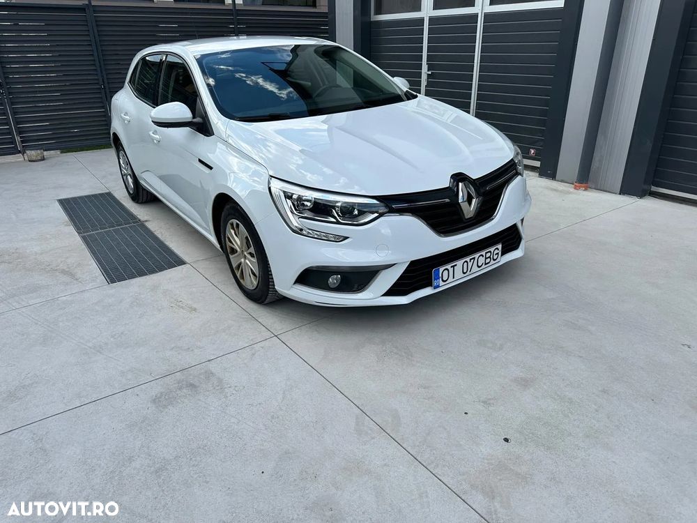 Renault Megane Blue dCi 116 Life - 10