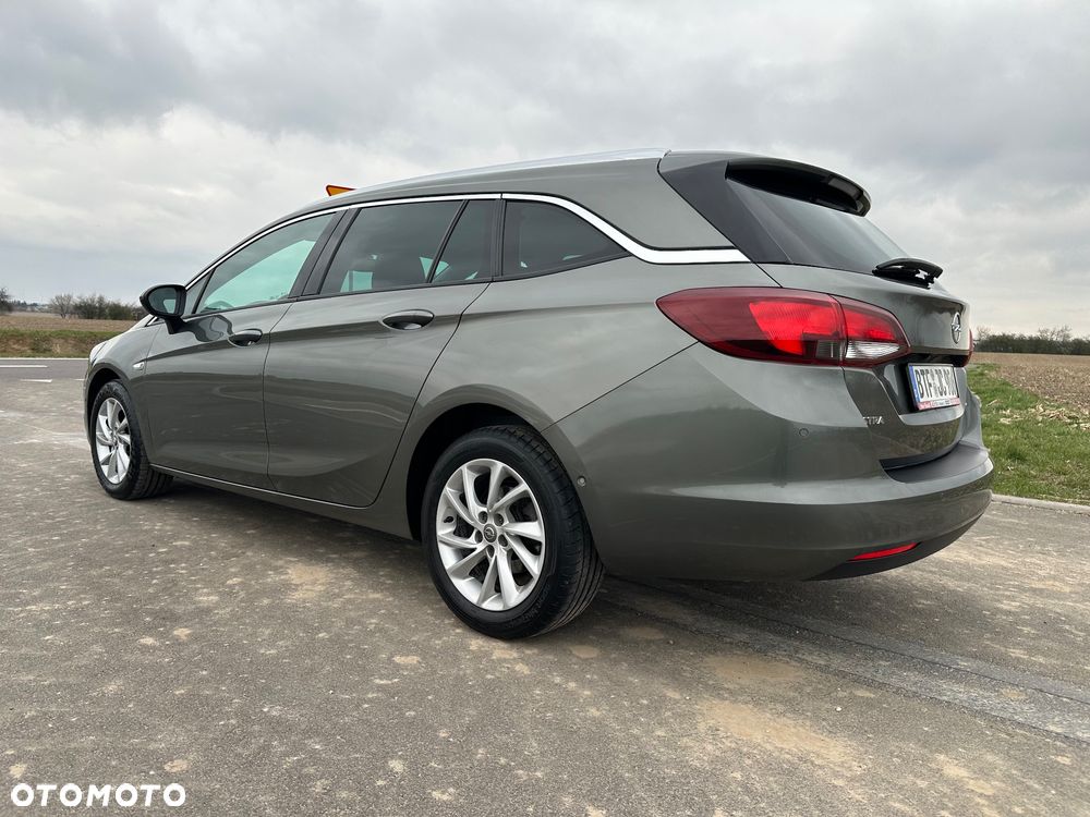 Opel Astra 1.4 Turbo Innovation - 21