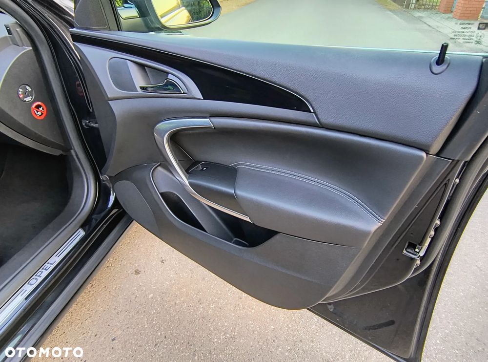 Opel Insignia 2.0 CDTI Automatik 4x4 Sport - 28