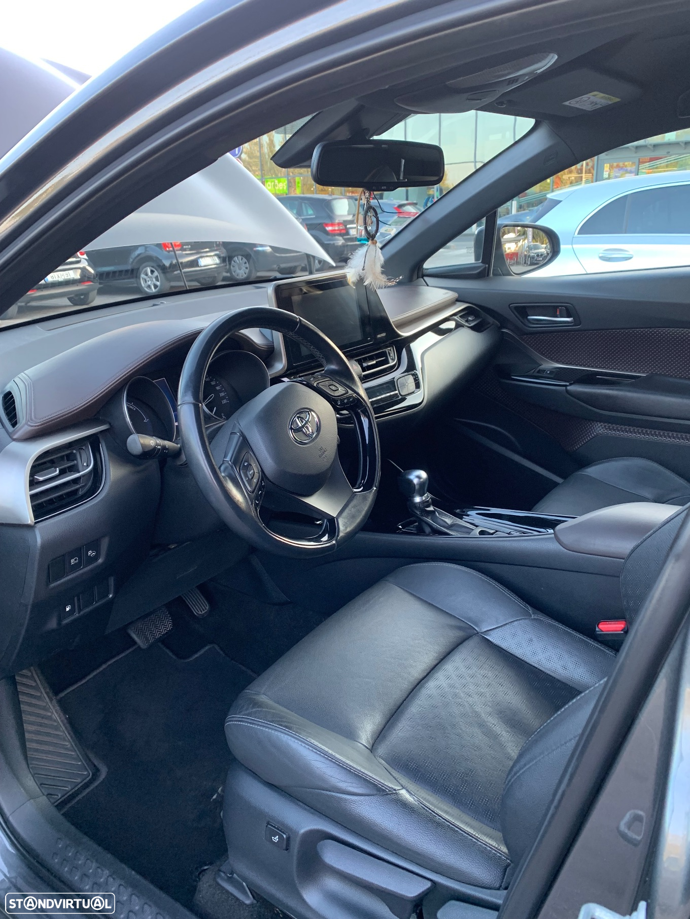 Toyota C-HR 1.8 HSD Exclusive+P.Luxury - 10