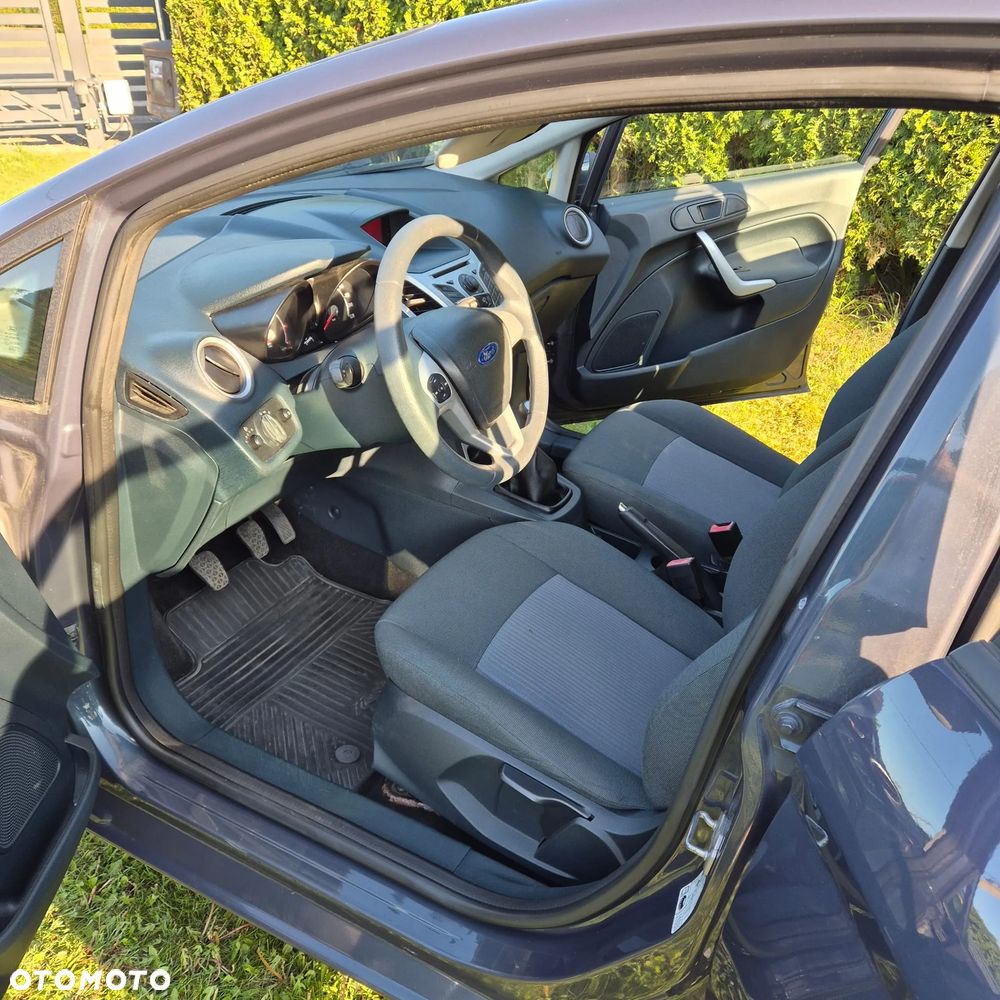 Ford Fiesta - 15