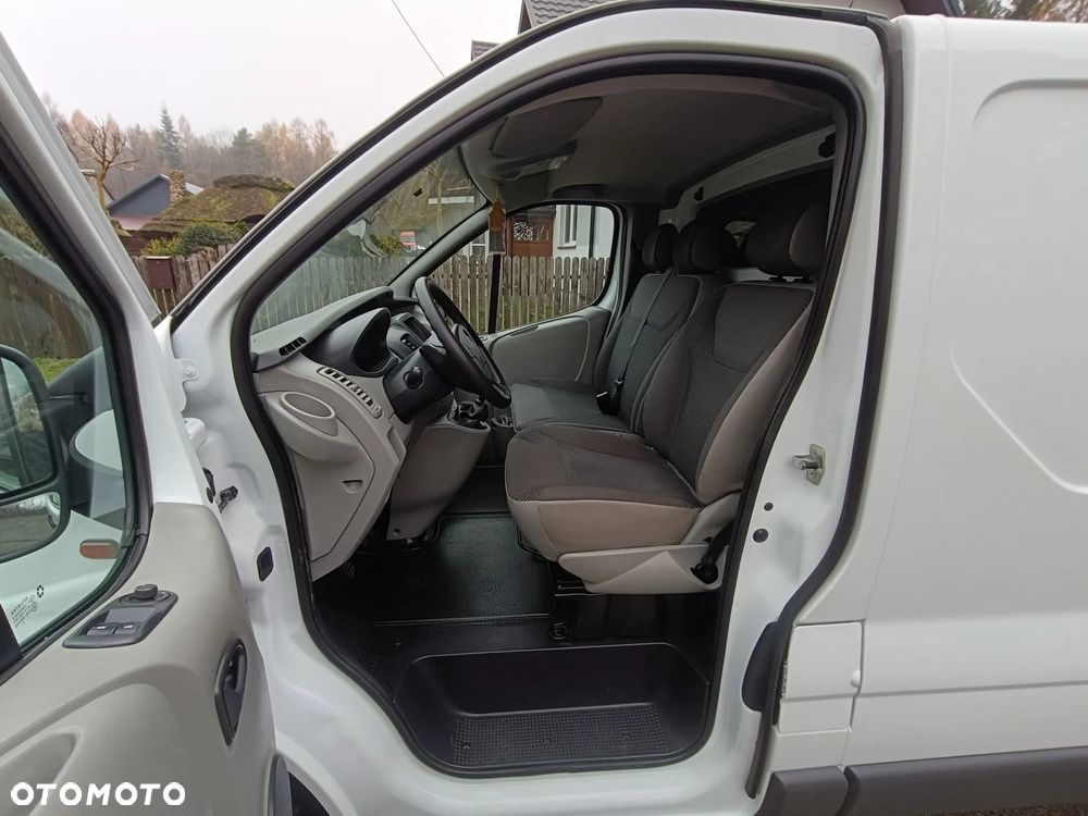 Opel Vivaro - 12