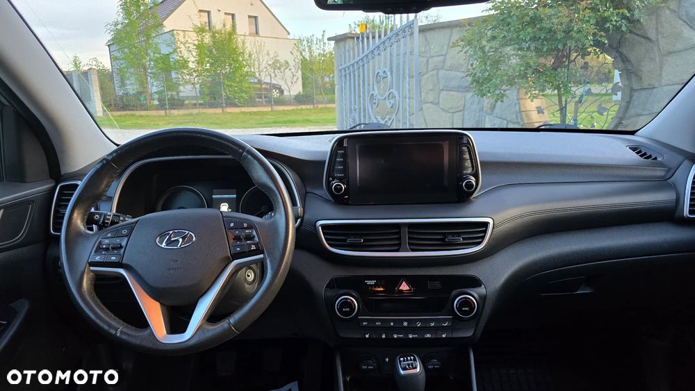Hyundai Tucson 1.6 GDi 2WD Select - 12