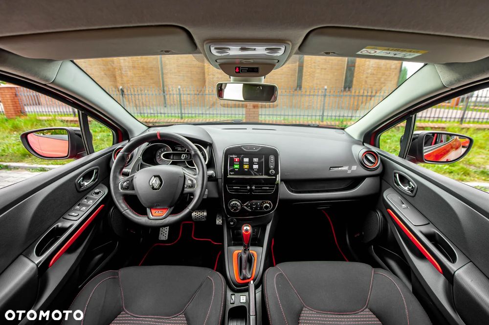Renault Clio TCe 200 EDC Sport R.S - 32