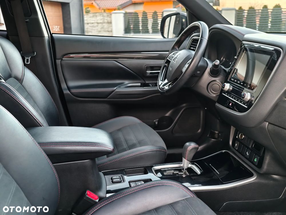 Mitsubishi Outlander 2.4 4WD CVT Intense - 13