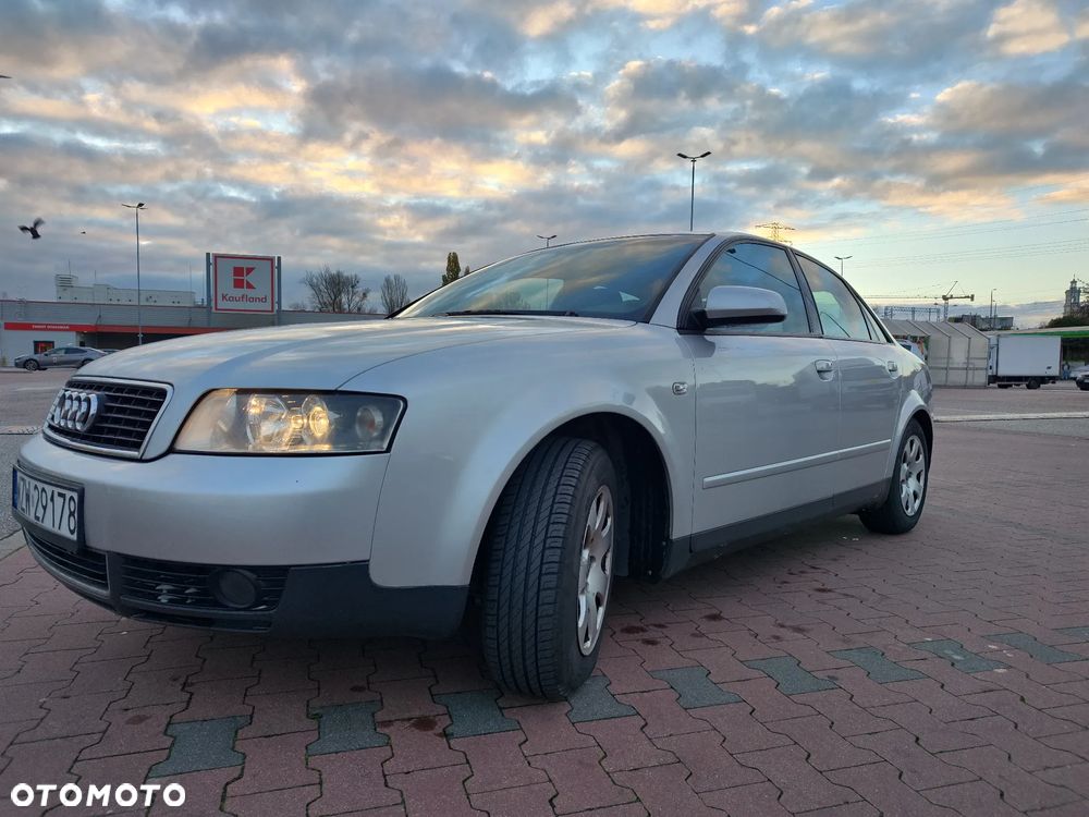 Audi A4 Limousine - 7