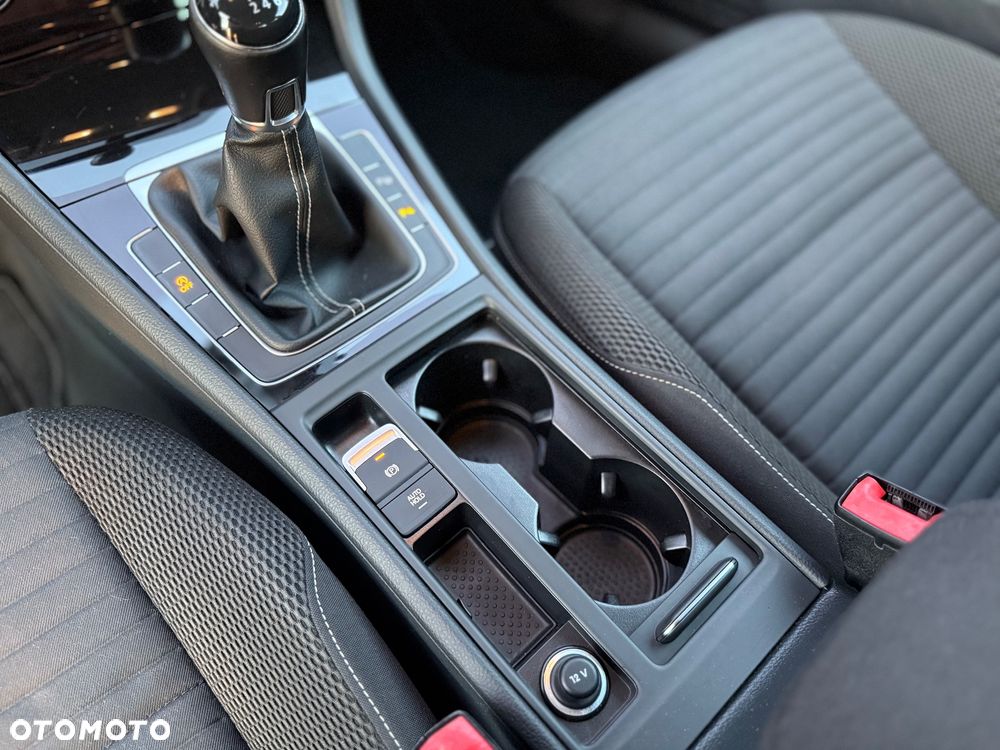 Volkswagen Golf 1.4 TSI BlueMotion Technology Cup - 32