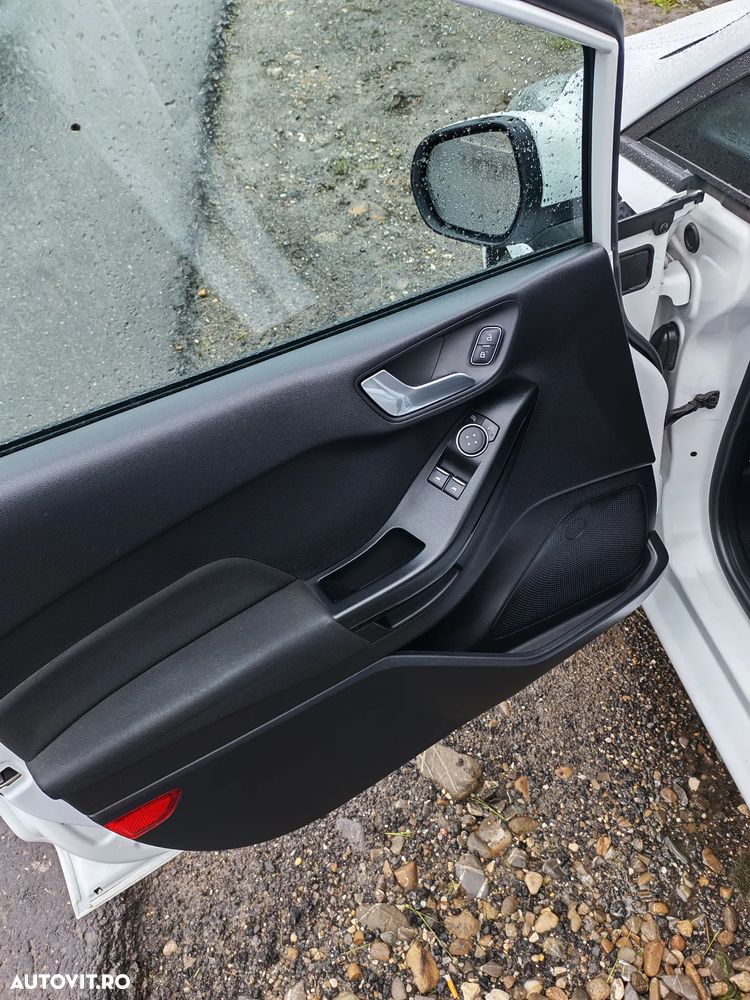 Ford Fiesta - 6