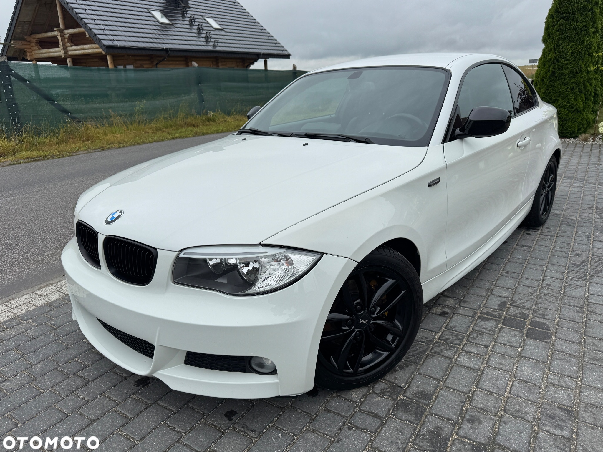 BMW Seria 1 120i - 11
