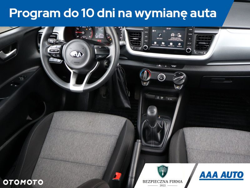 Kia Stonic - 8