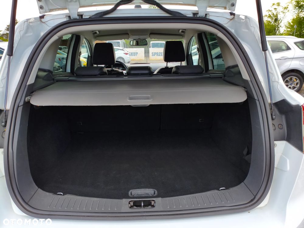 Ford Kuga 2.0 TDCi 4x4 Titanium - 16