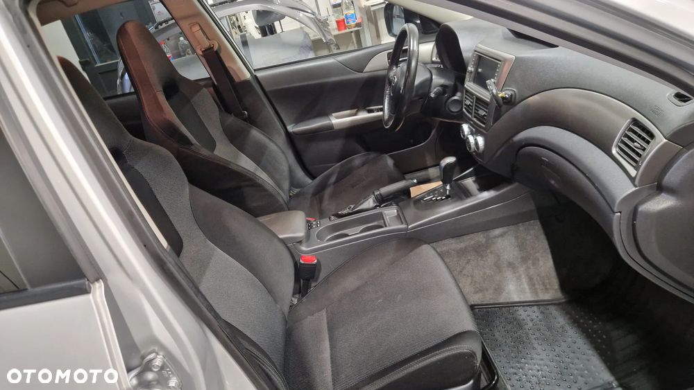 Subaru Impreza 2.0 RS - 8