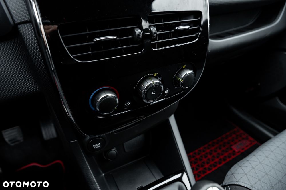 Renault Clio TCe 90 Limited - 33