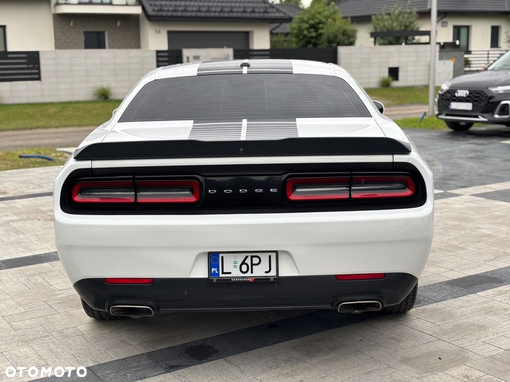 Dodge Challenger 3.6 SXT - 8
