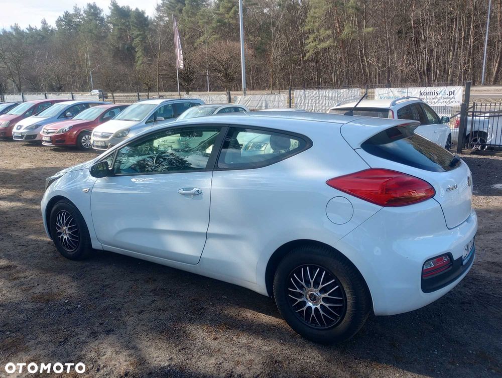 Kia Ceed - 6