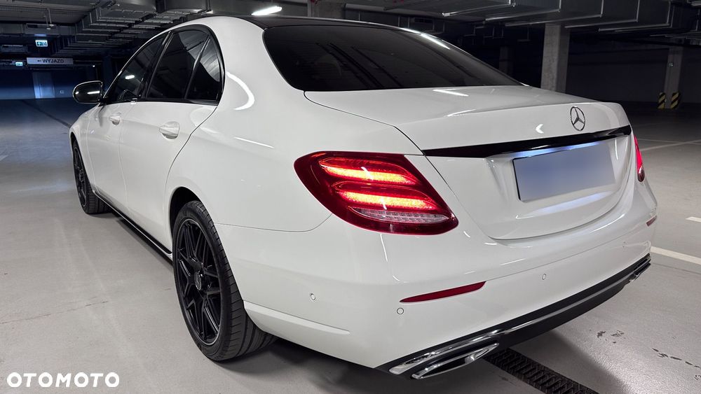 Mercedes-Benz Klasa E 220 d Business Edition 9G-TRONIC - 11