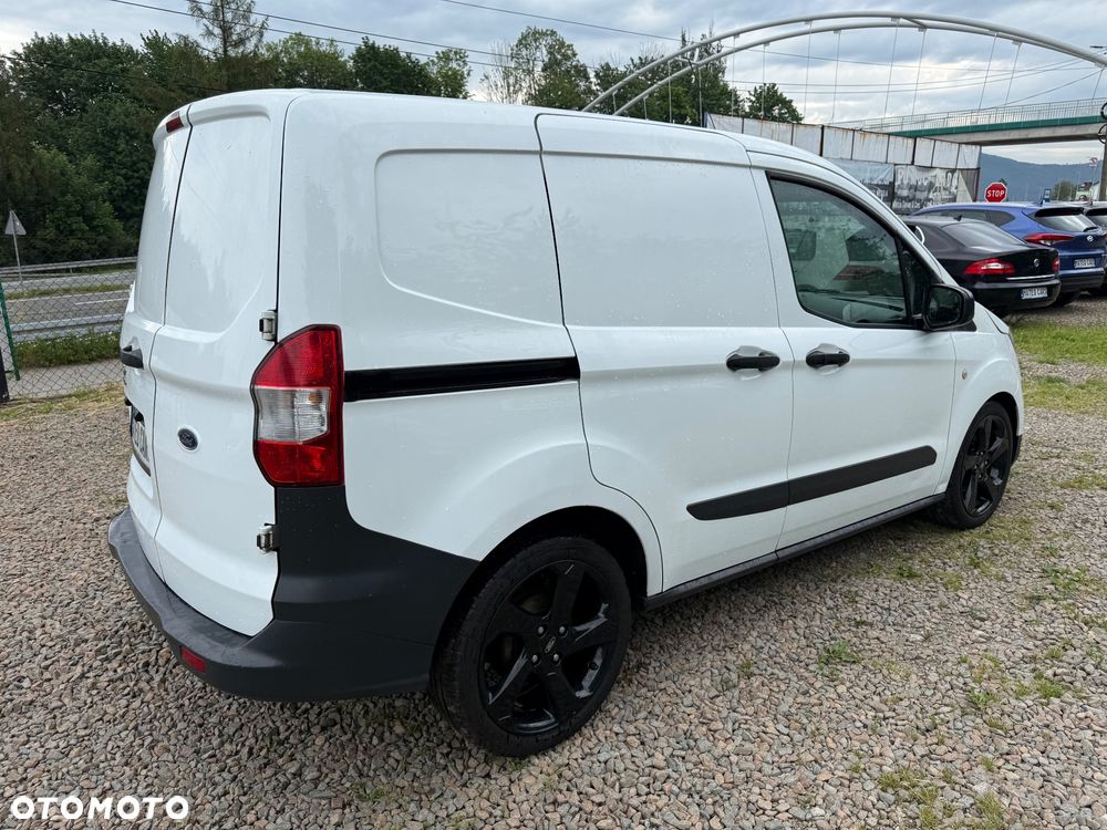 Ford TRANSIT COURIER - 23