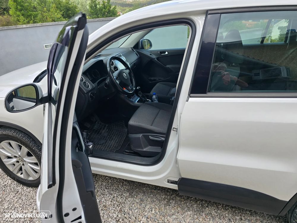 VW Tiguan 2.0 TDI Trend 4Motion - 12