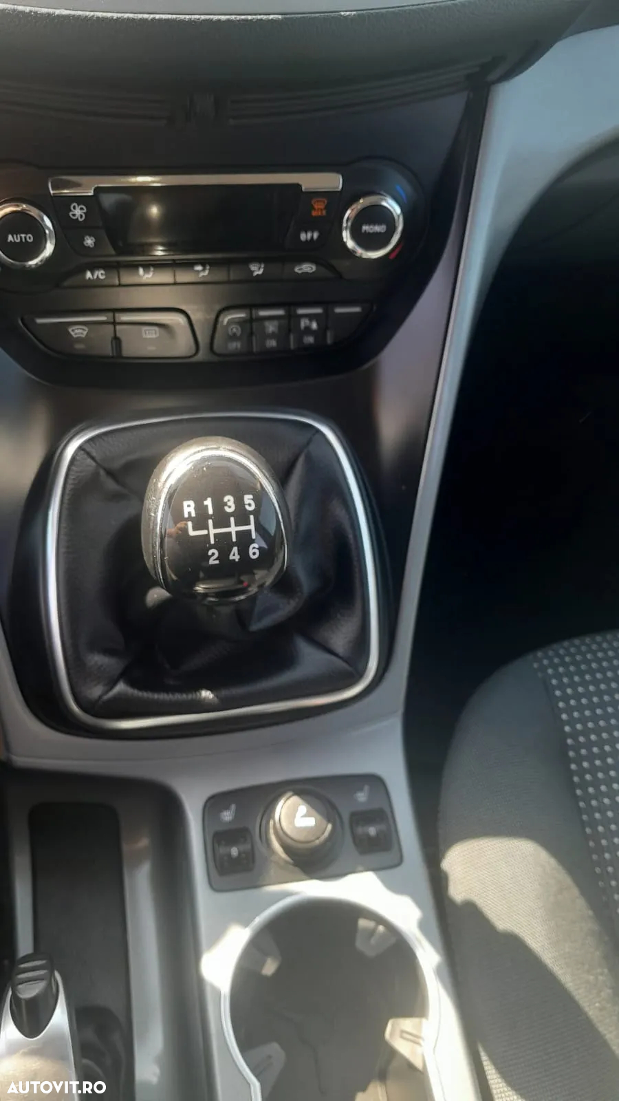 Ford Grand C-Max - 13
