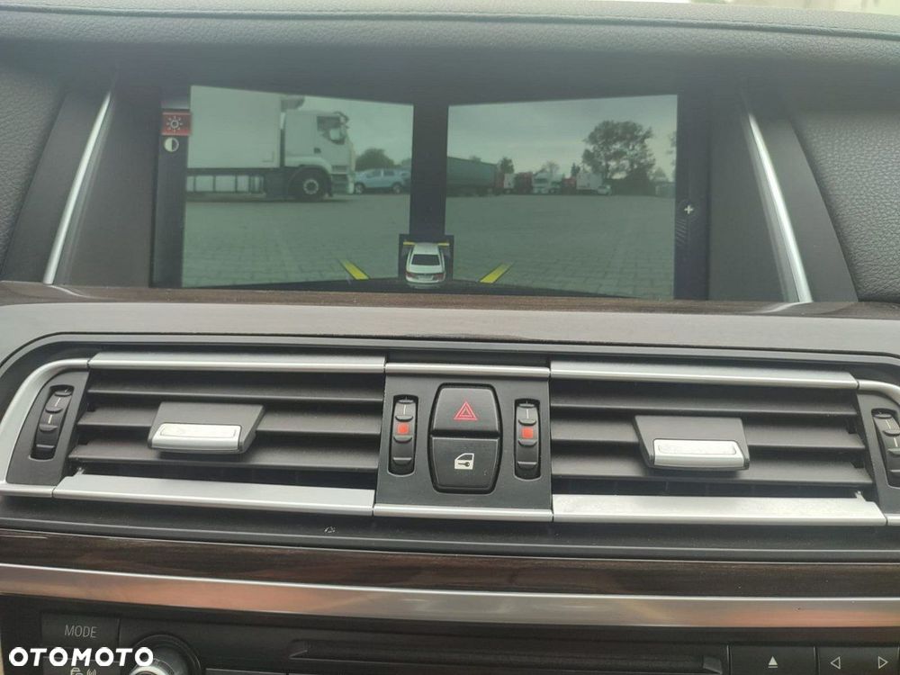 BMW Seria 7 - 38
