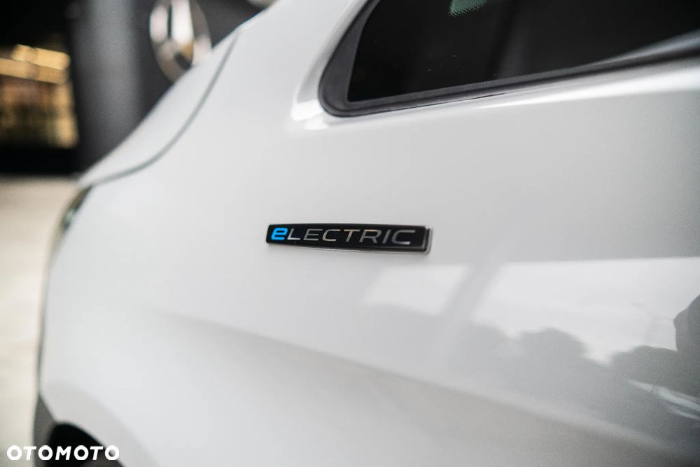 Mercedes-Benz eVito Tourer - 30