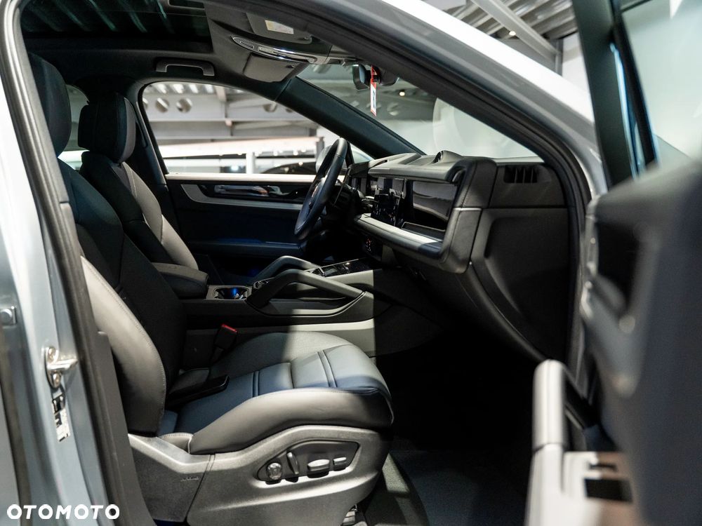 Porsche Cayenne E-Hybrid PHEV - 28
