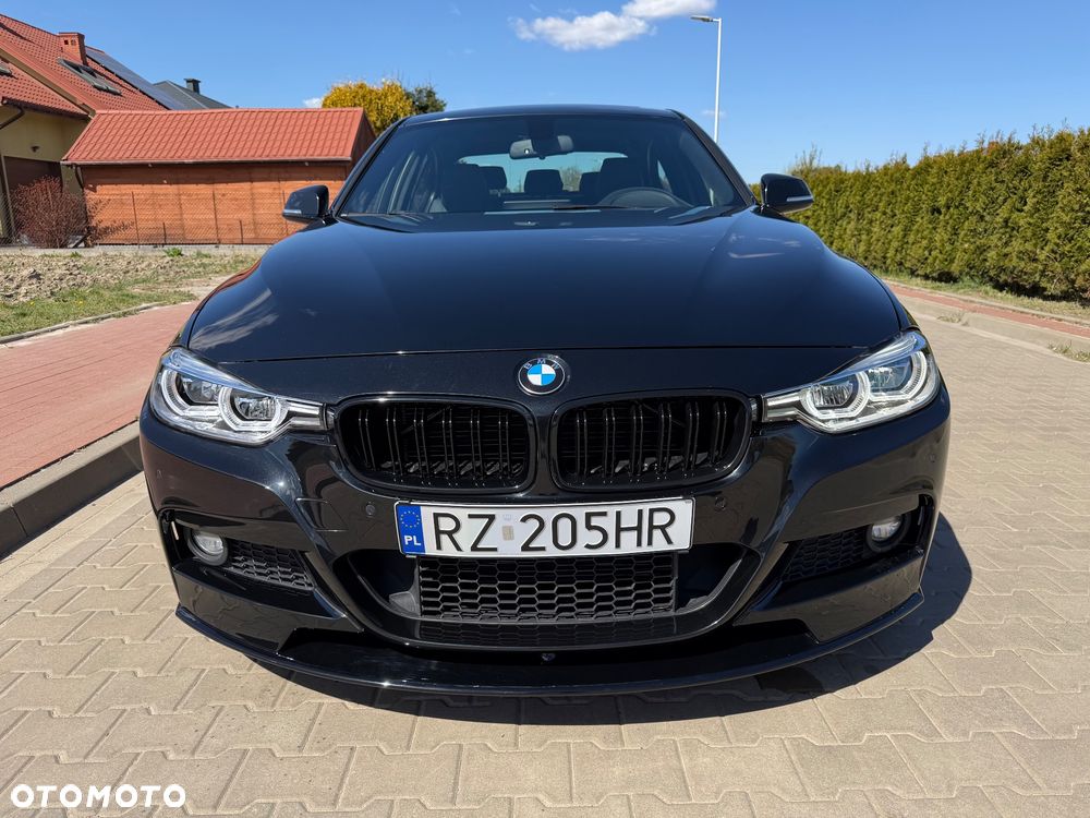 BMW Seria 3 2018 photo 3