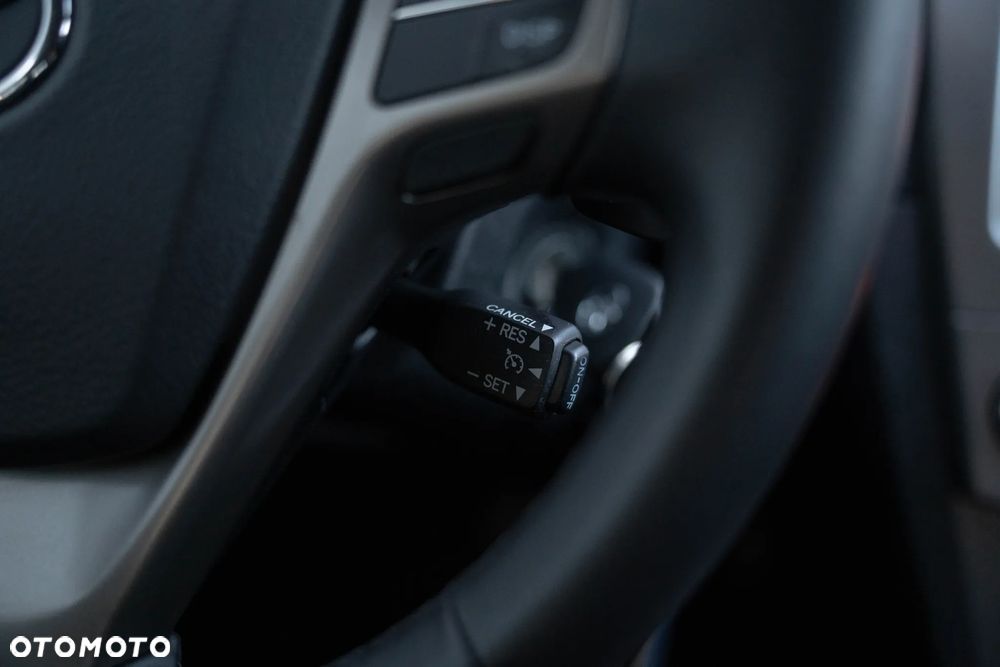 Toyota Avensis 1.8 Multidrive Business Edition - 25